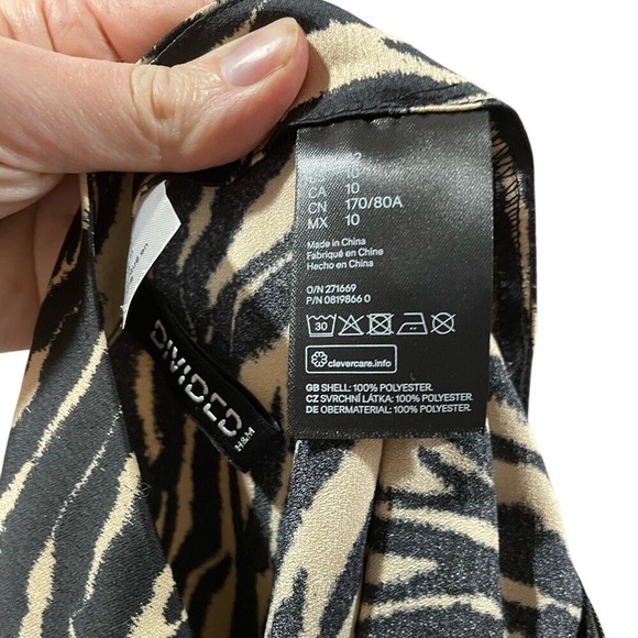 Women's H&M Tiger Print Midi Skirt Size 10, Zipper On Back, Flowy - Picture 12 of 14